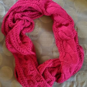 Infinity scarf
